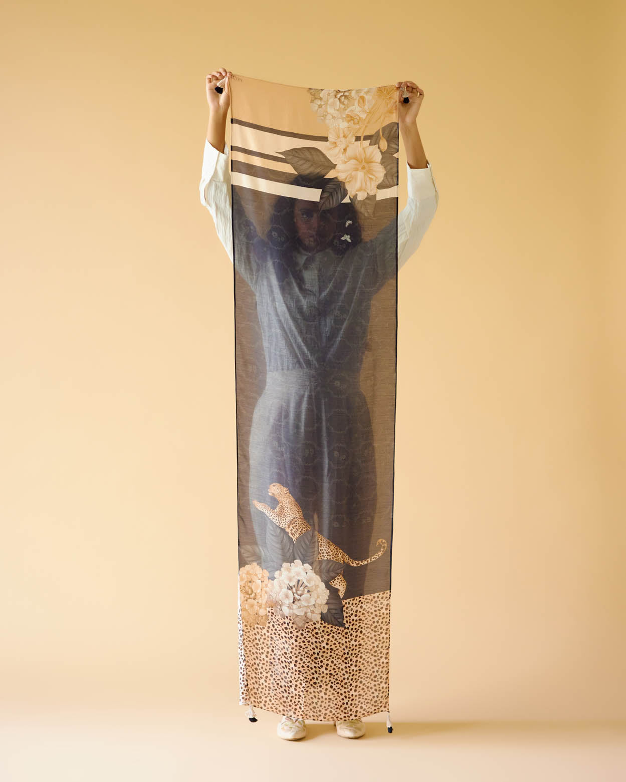 Pride of the wild stole