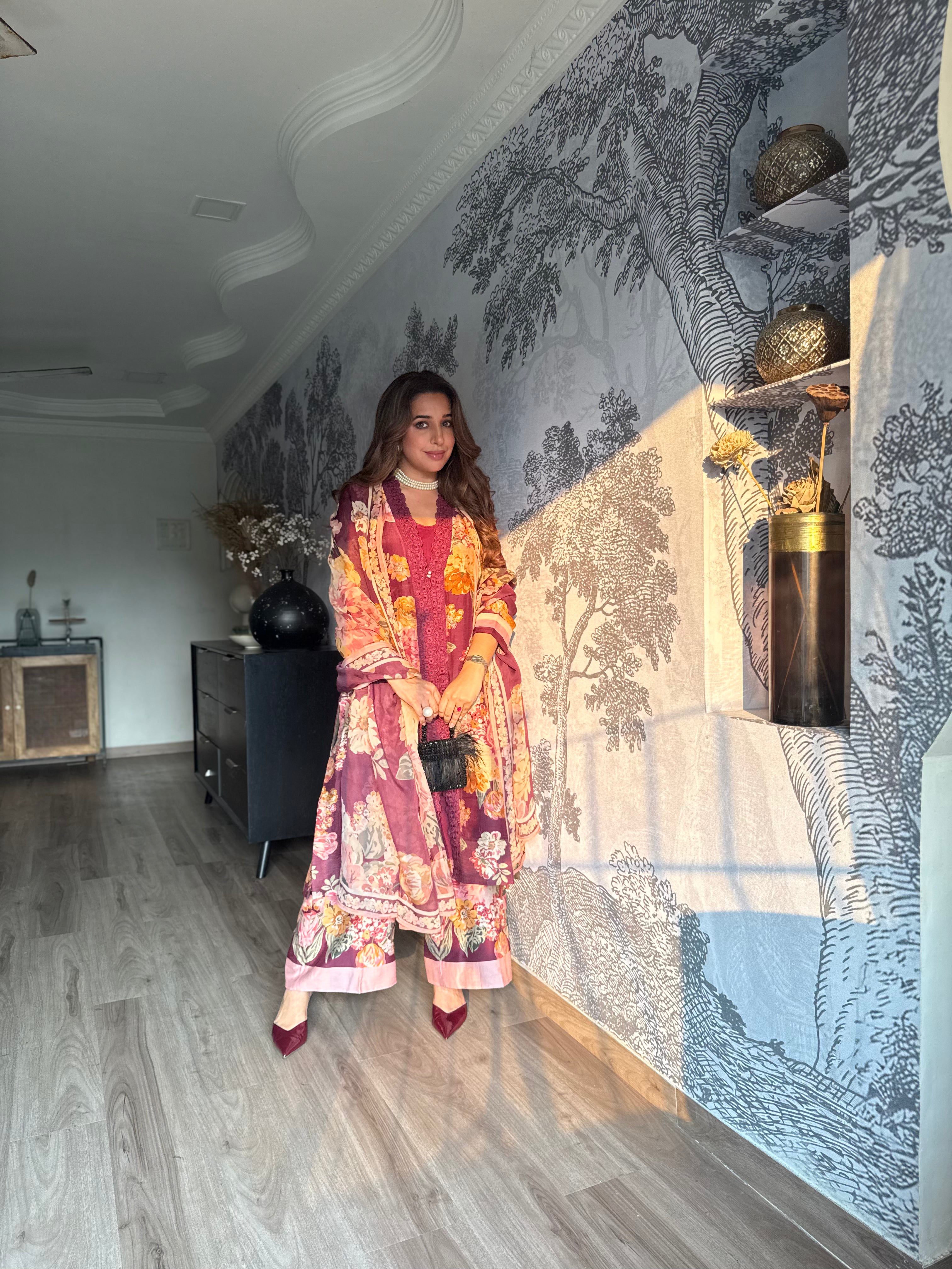 The Maharani Bagh Side Gathered Kurta Set