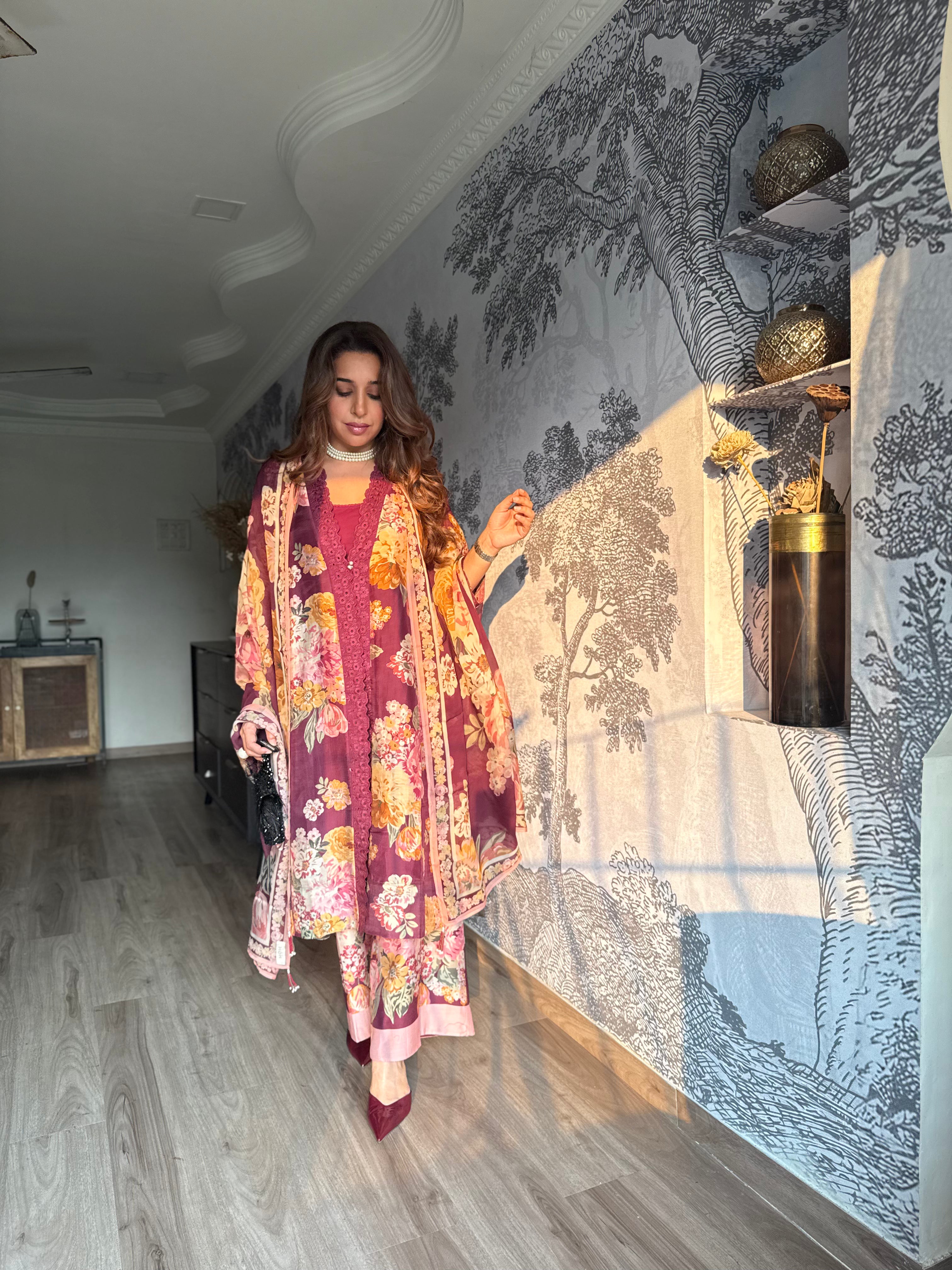 The Maharani Bagh Side Gathered Kurta Set