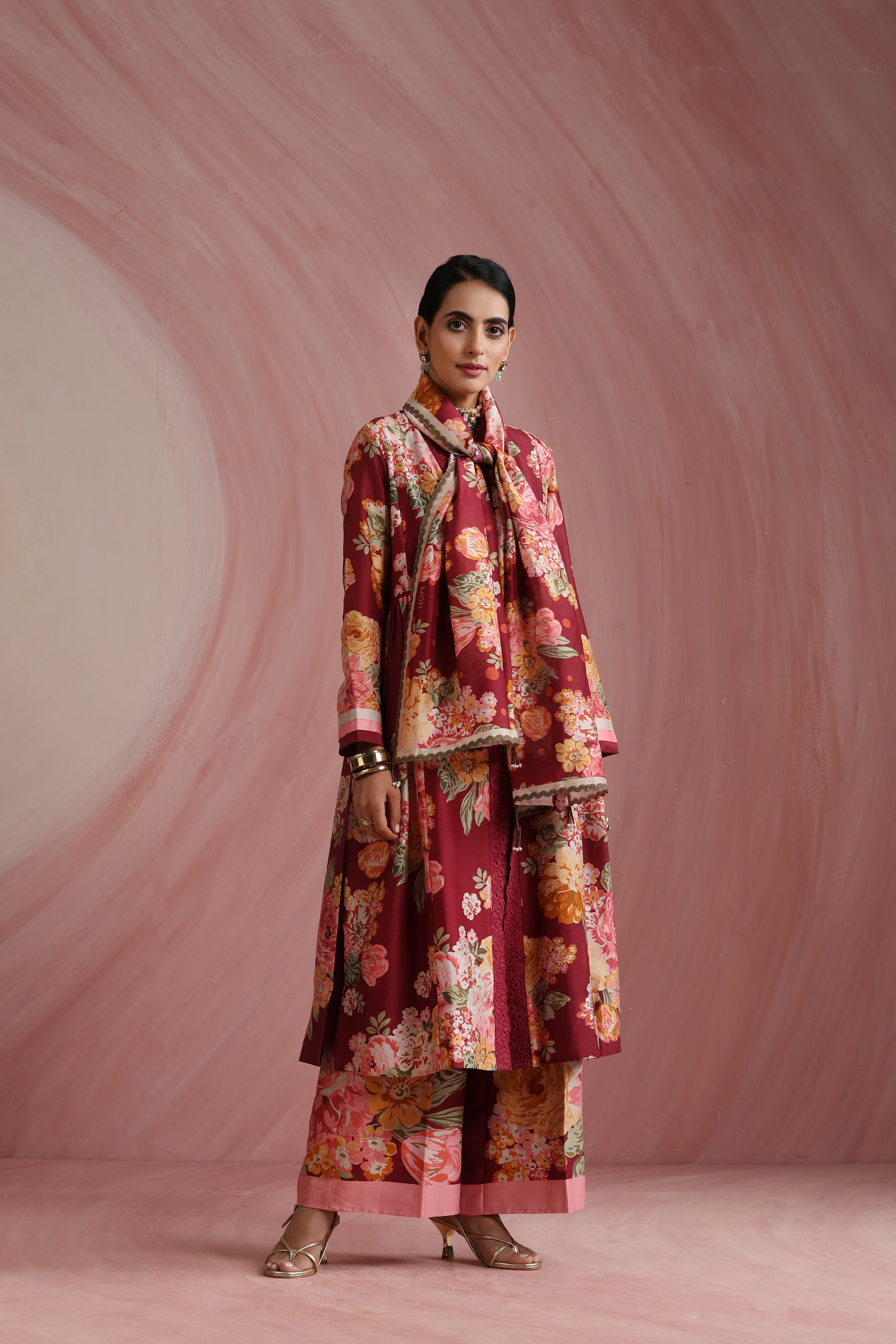 The Maharani Bagh Side Gathered Kurta Set