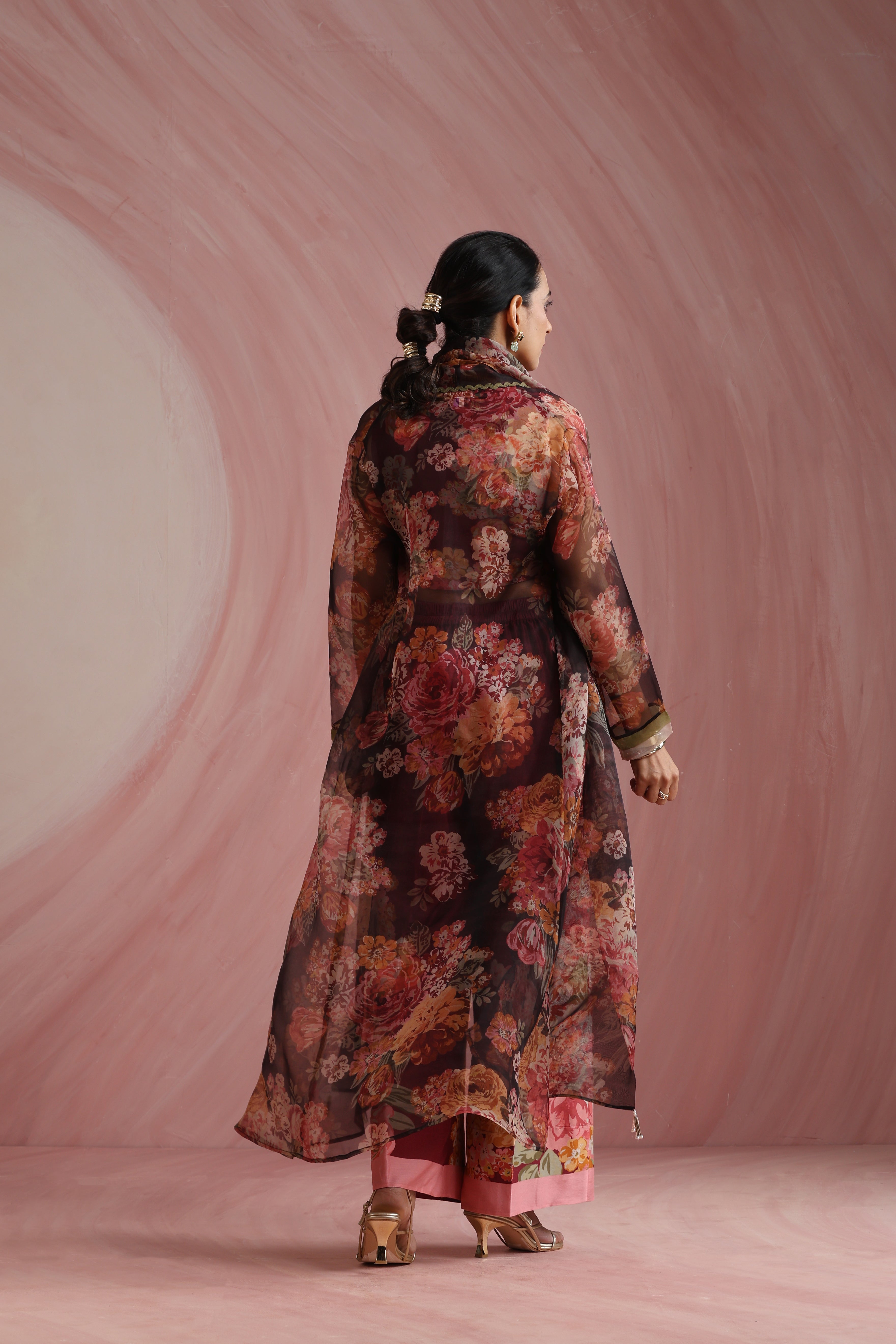 The Maharani Bagh  Overlay  Set