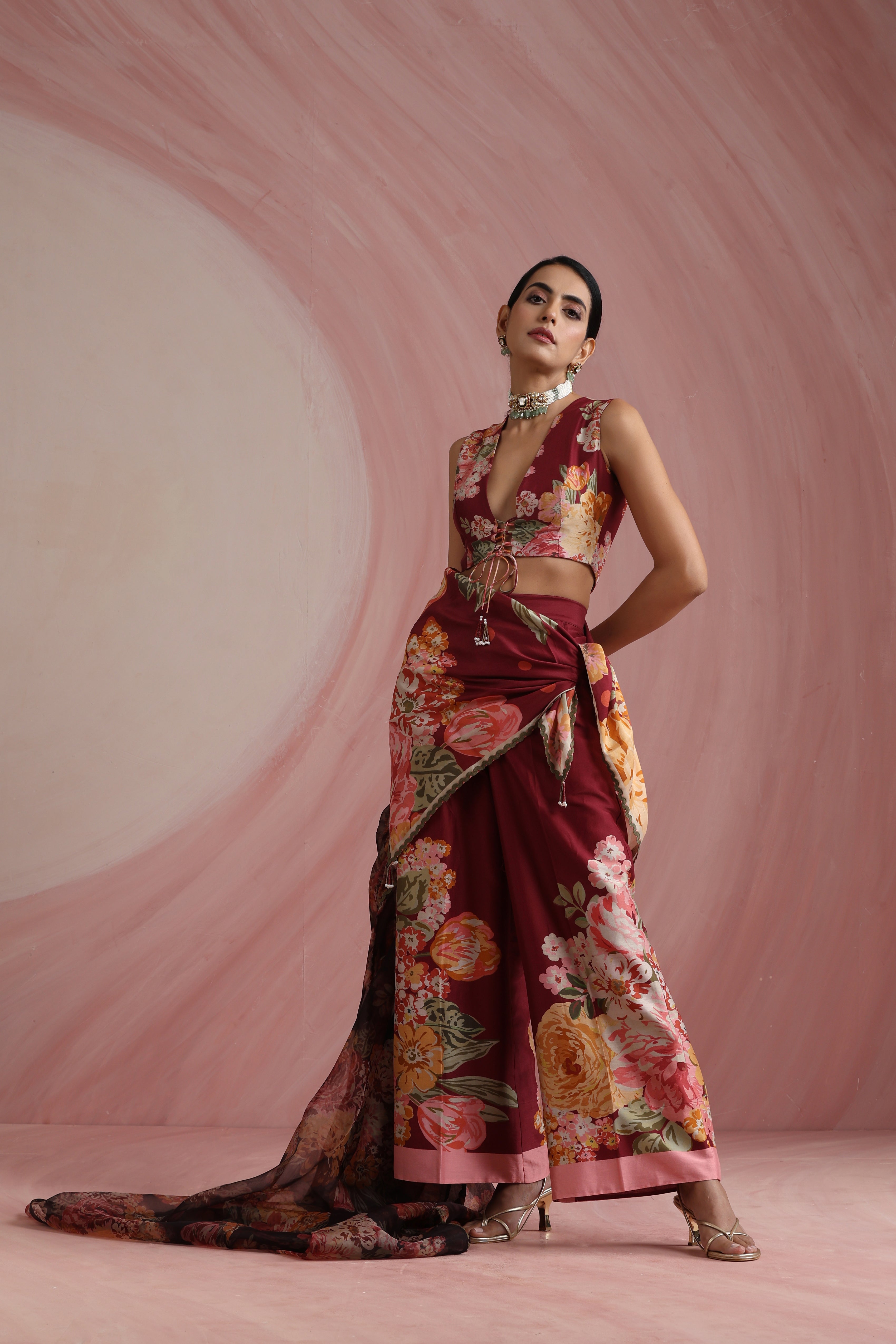 The Maharani Bagh  Overlay  Set