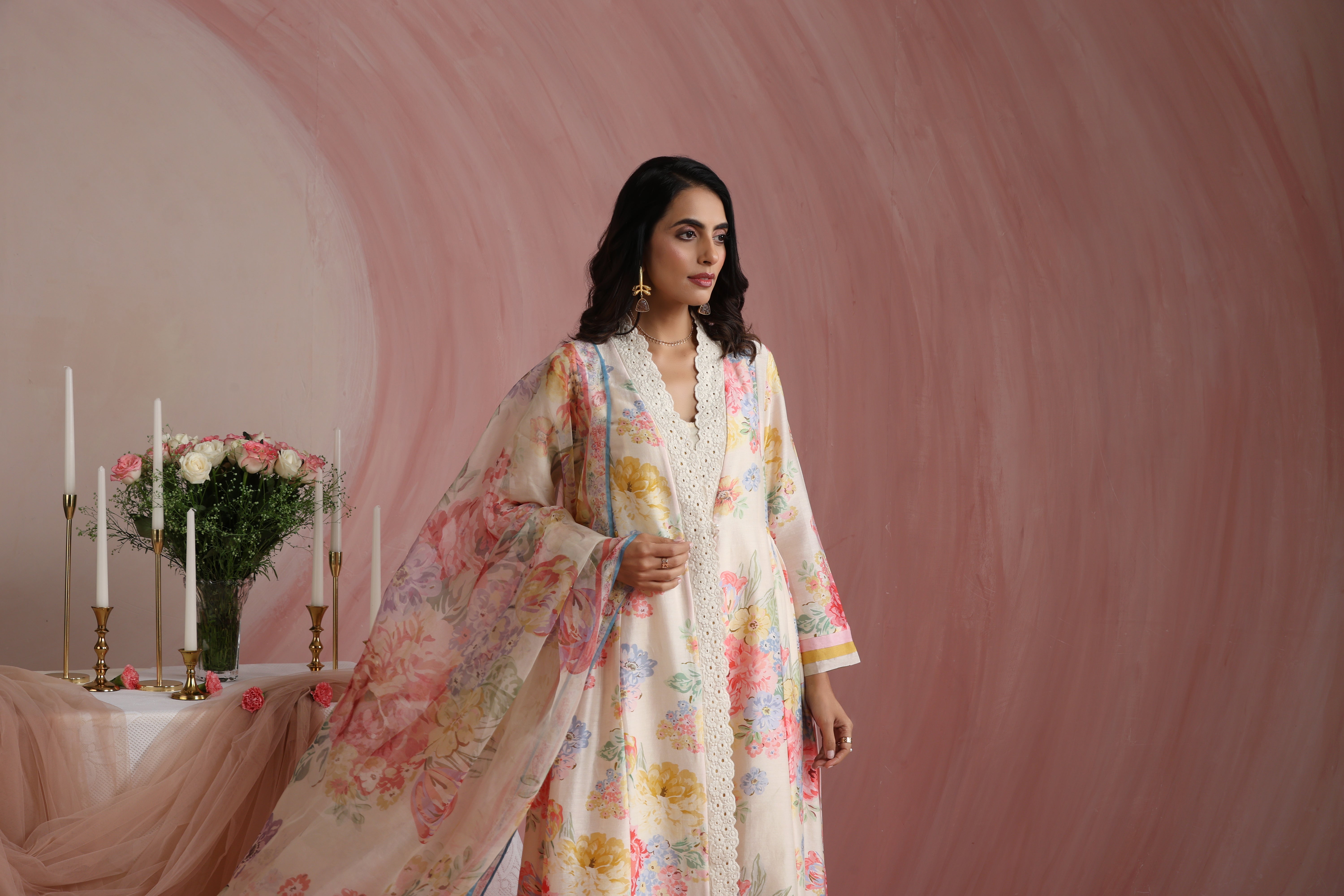 Rose Mahal Side Gathered Kurta Set