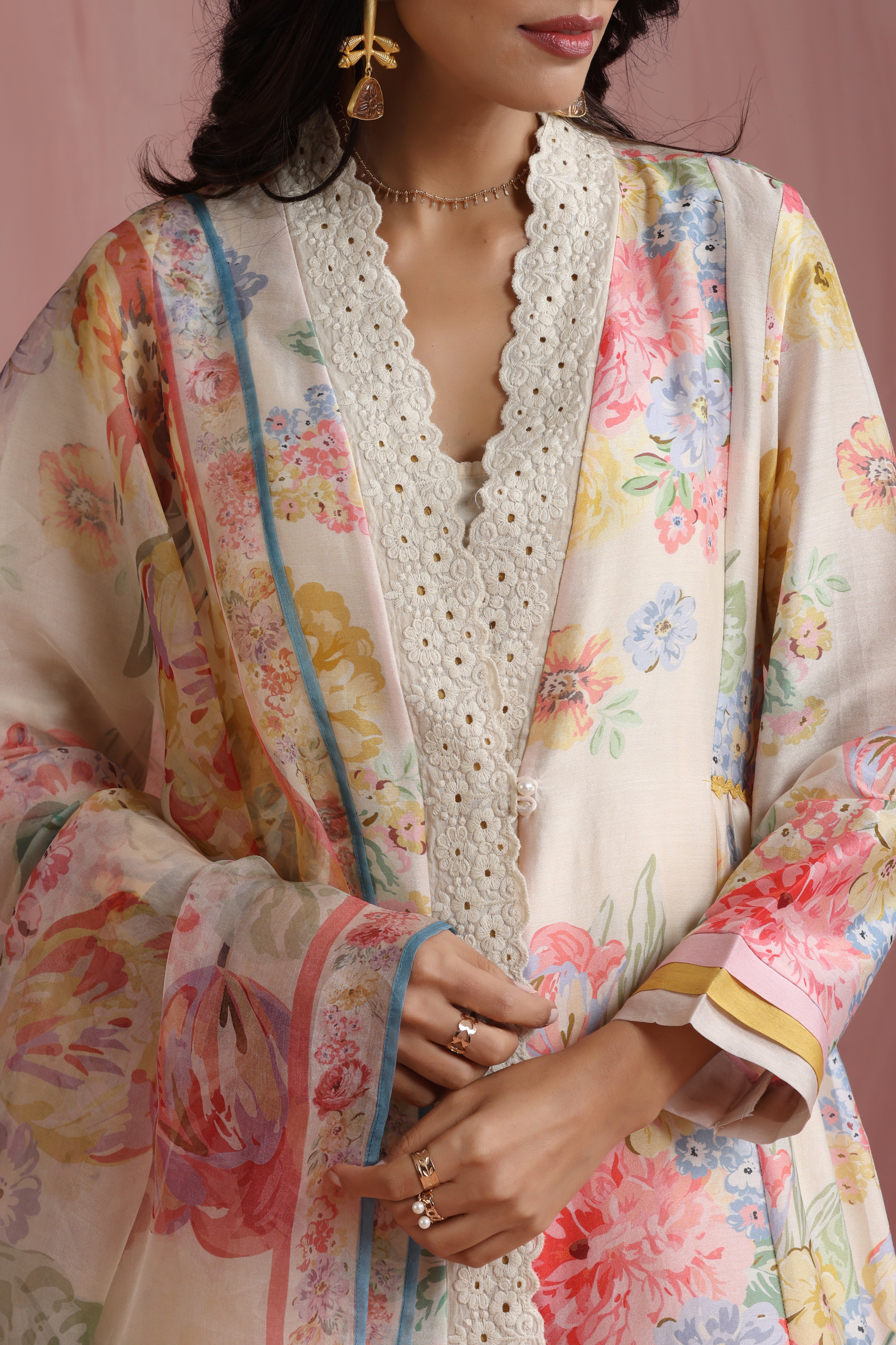 Rose Mahal Side Gathered Kurta Set