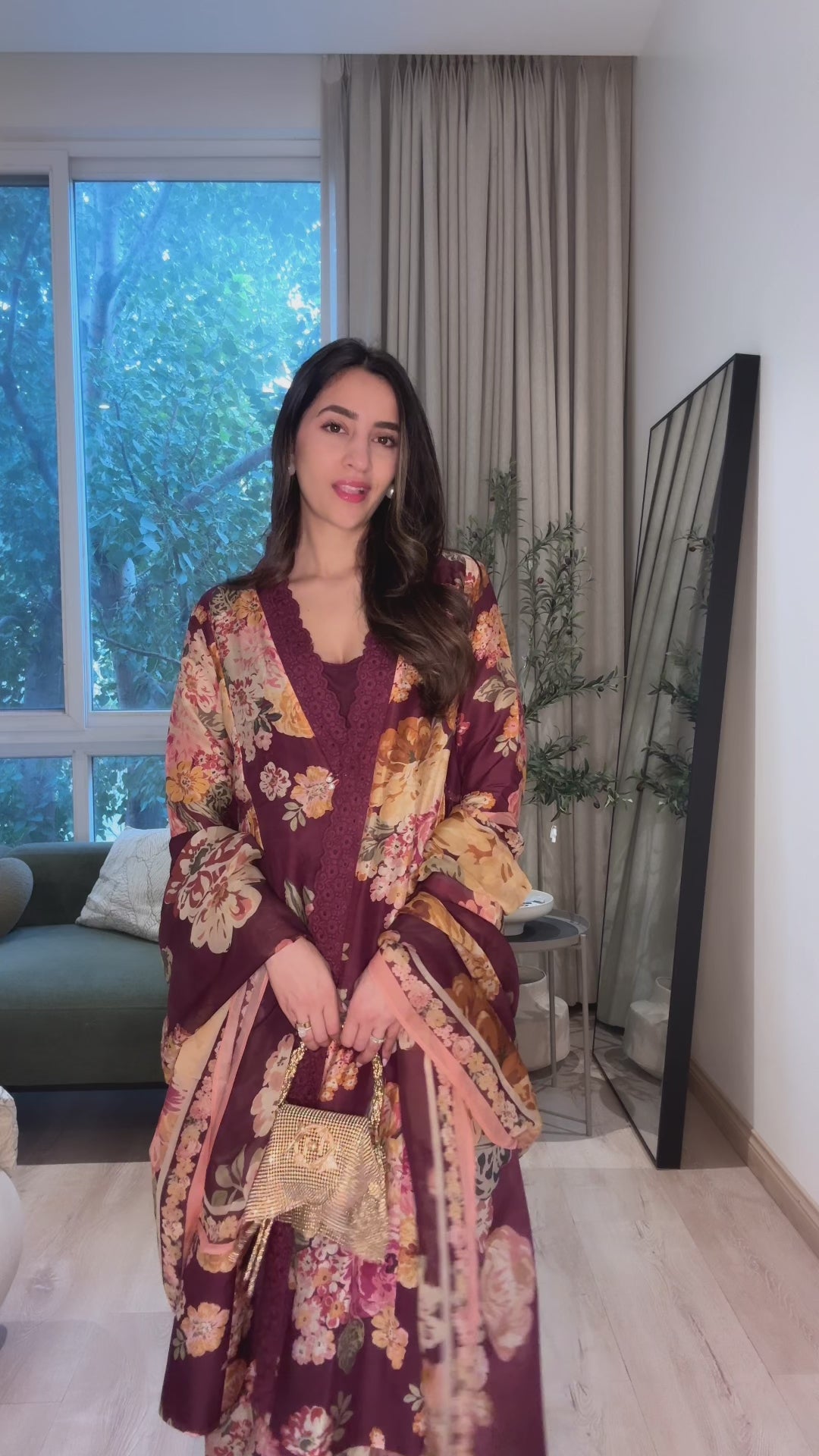 The Maharani Bagh Side Gathered Kurta Set