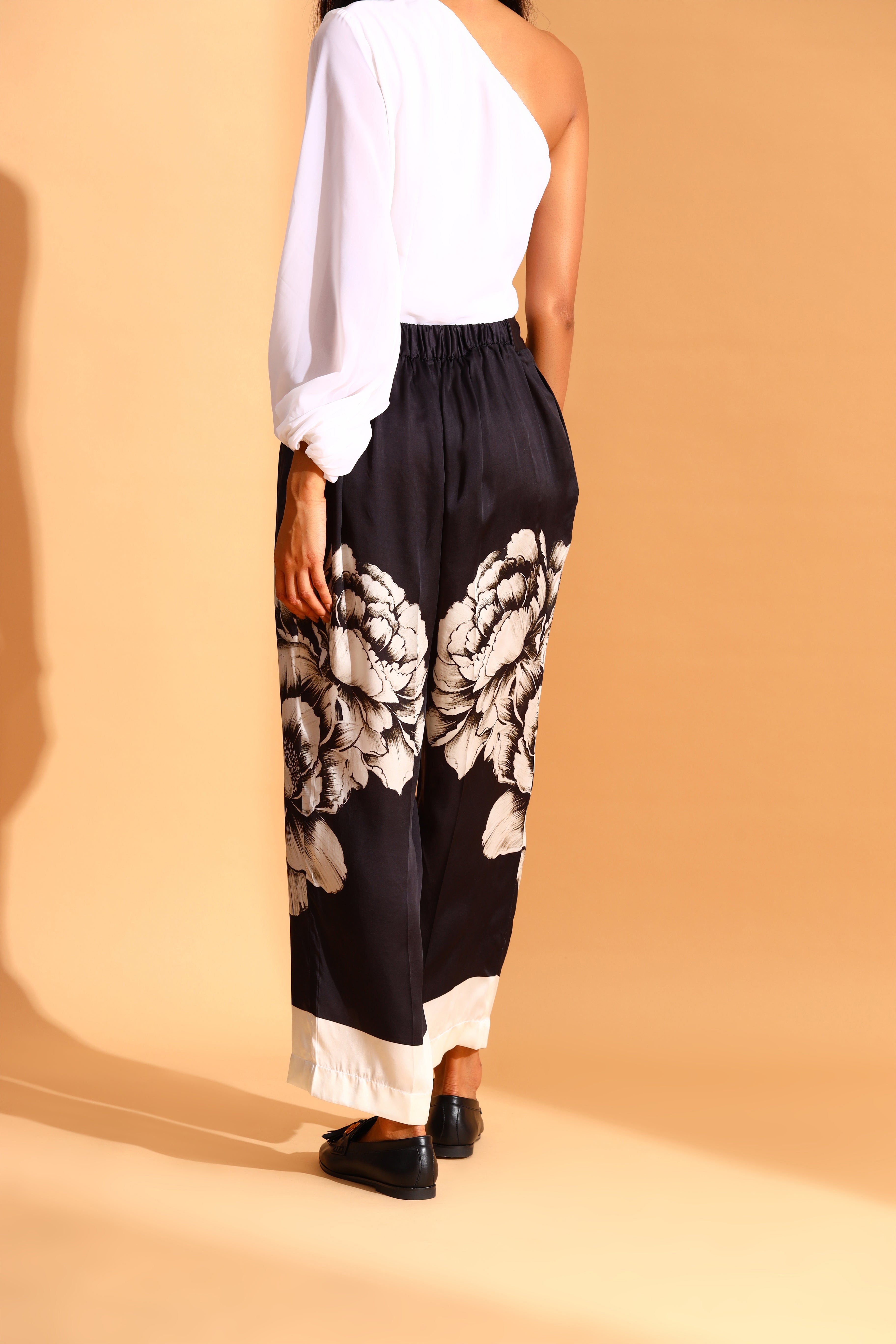 BLACK ROSE TROUSERS